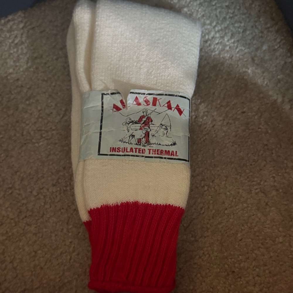 Insulated Thermal Socks - White and Red